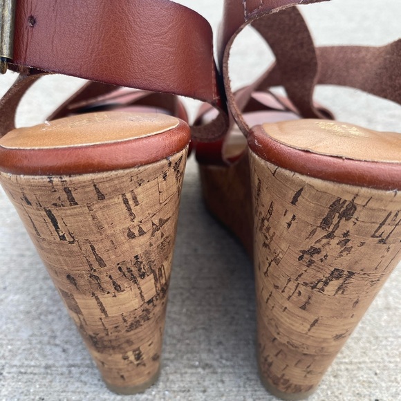 Mossimo Stappy Brown Wedges - Picture 3 of 7